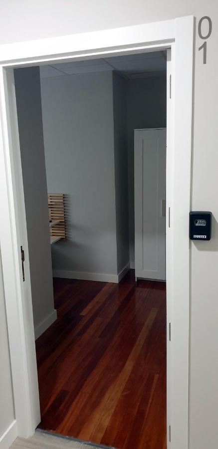 Cv33 Ostatua Hotel Bilbao Bagian luar foto
