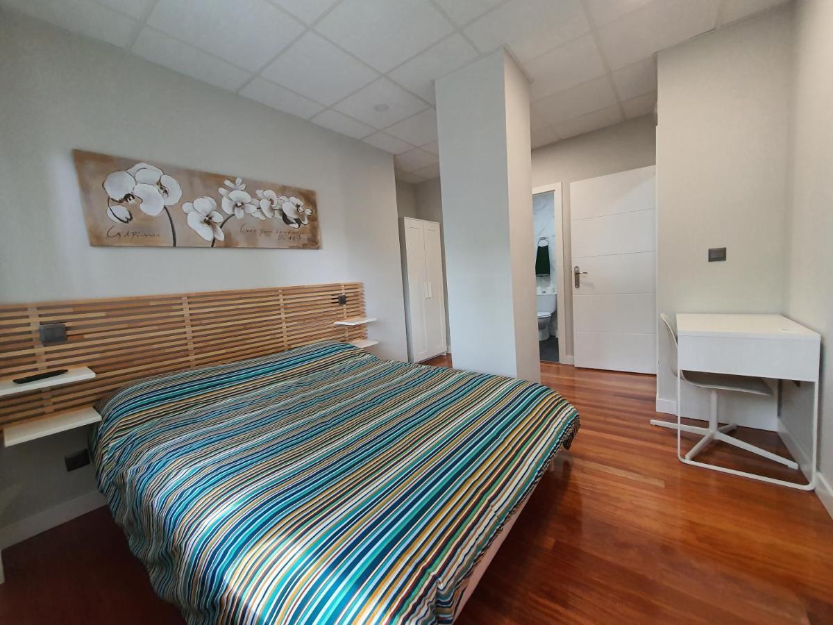 Cv33 Ostatua Hotel Bilbao Bagian luar foto