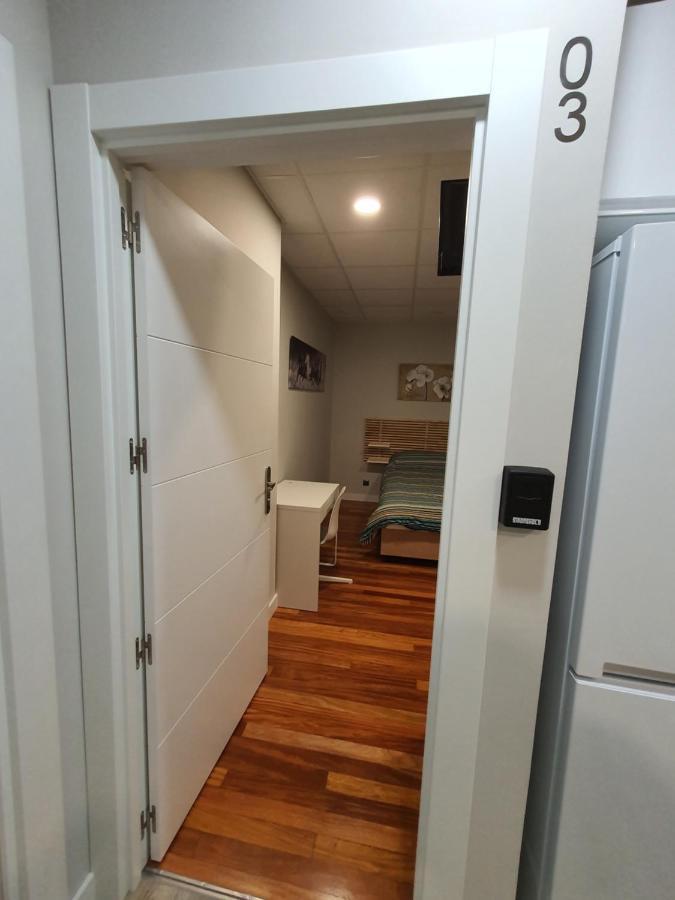 Cv33 Ostatua Hotel Bilbao Bagian luar foto